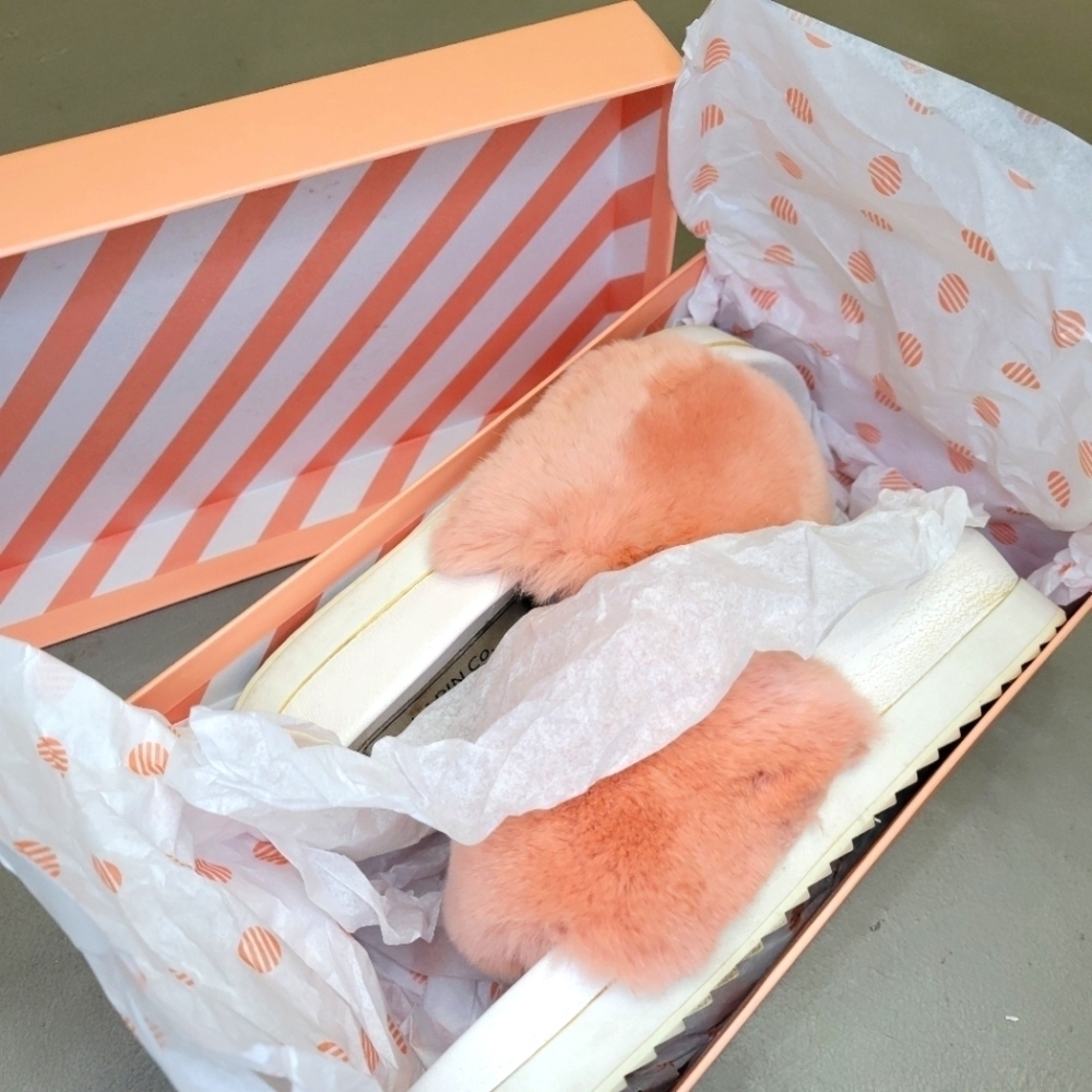 [EUC] Pink Fluffy Faux Fur Slides Slippers Platform Sandals Size 6.5 - Picture 10 of 12